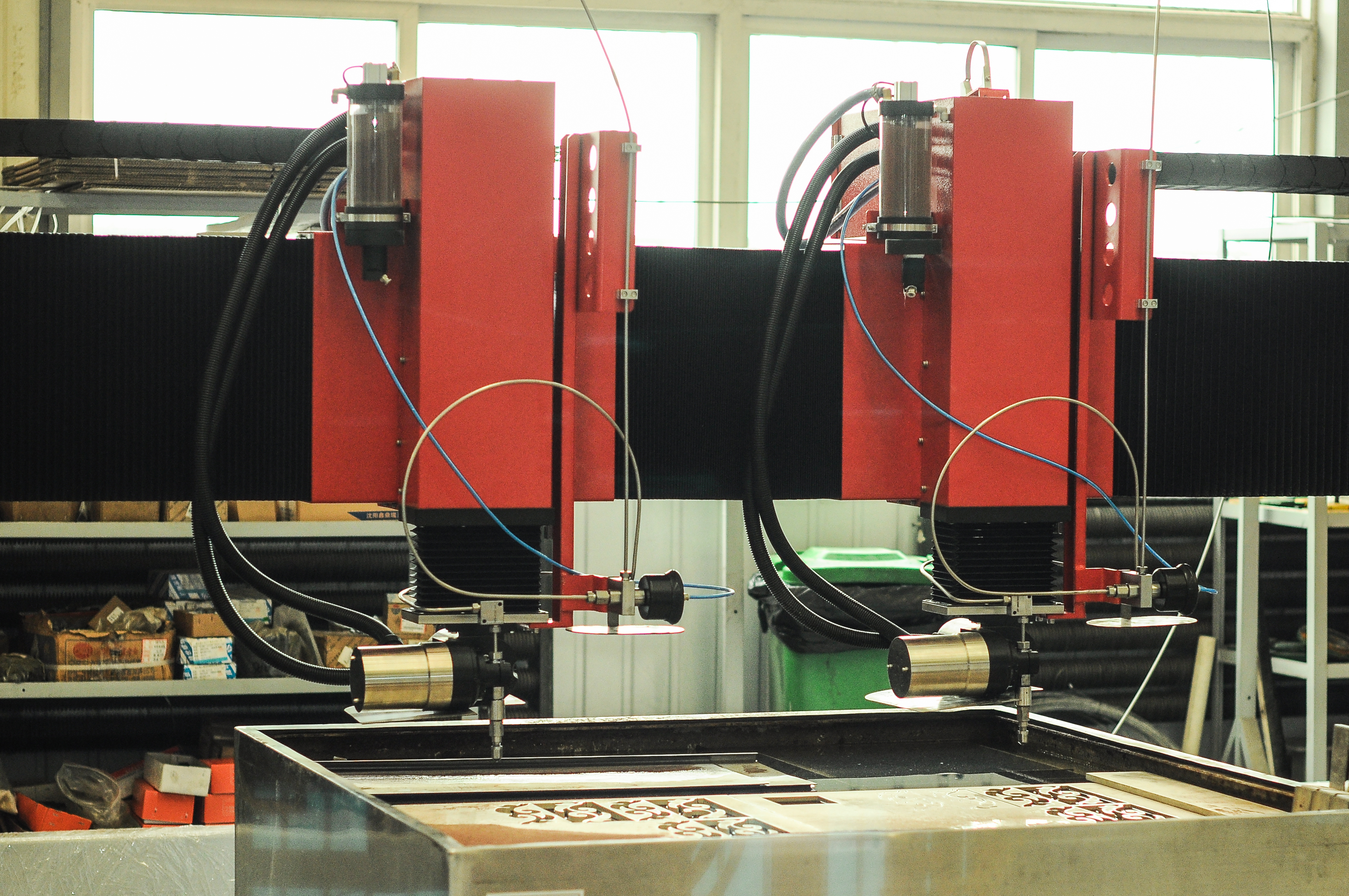 su jeti kesme makinesi