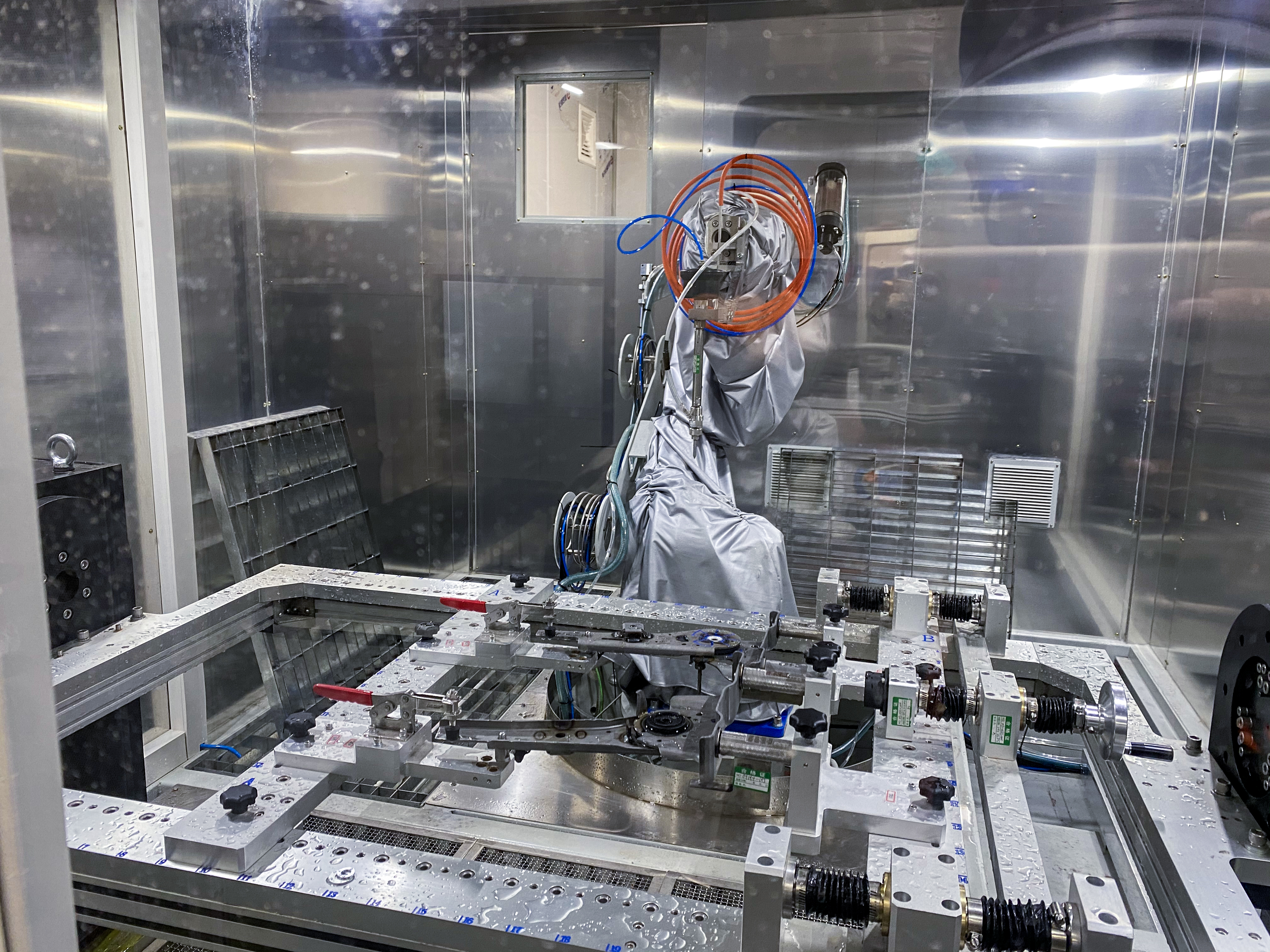 全封闭 机械臂 进相检测 整体切割方案 安拓道 (3)