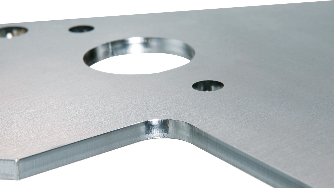 Yüksek hassasiyetli fiber lazer kesme makineleri